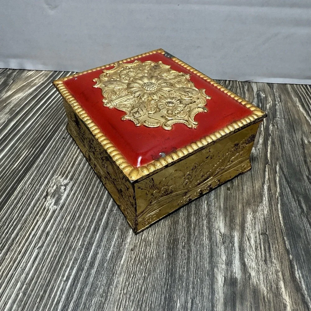 VTG Brass Trinket Box Red With Gold Tone Flowers With Red‎ Velvet Lining Ornate